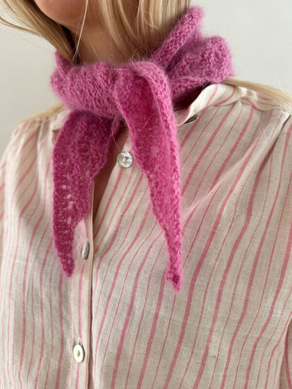 Le Knit Peacock Scarf