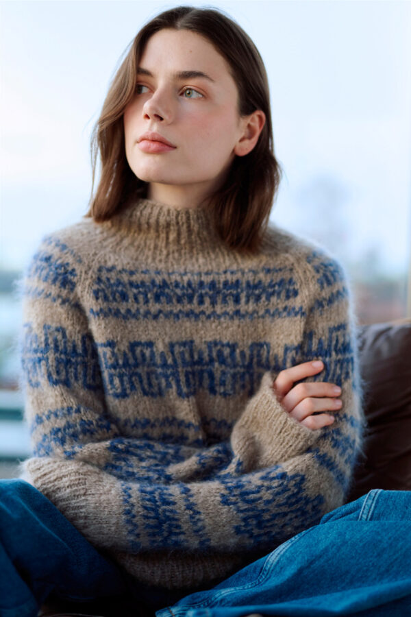 492 Fjæregenser i Tjukk Mohair