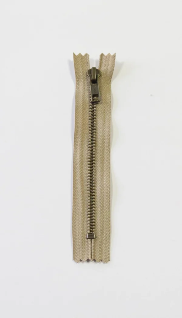 Ykk 6mm antikk messing, fast
